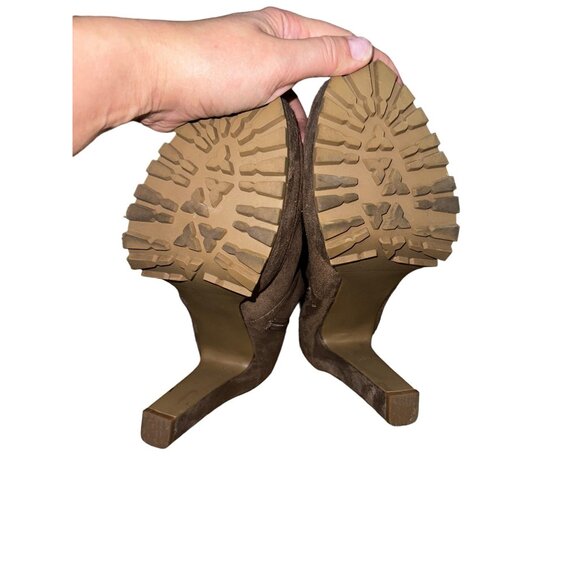 Brown Faux Suede Knee High Lace Up Boots Plus Size 10 Wide Calf Lug Soles - Picture 4 of 4